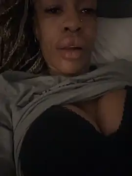 Rosie-B online show from April 21, 2026, 10:12 pm