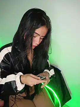 Snapshot of Mia_Flamee chatting on April 11, 2026, 11:03 am Mia Flamee online show from April 11, 2026, 11:03 am