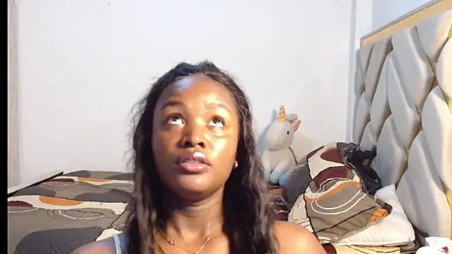 Snapshot of YANADEBAYO chatting on June 21, 2026, 5:04 pm YANADEBAYO online show from June 21, 2026, 5:04 pm