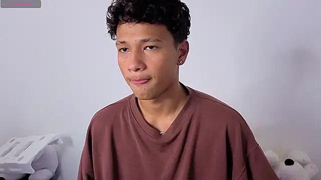 Snapshot of ETTE_MOON chatting on April 15, 2026, 2:29 am ETTE MOON online show from April 15, 2026, 2:29 am