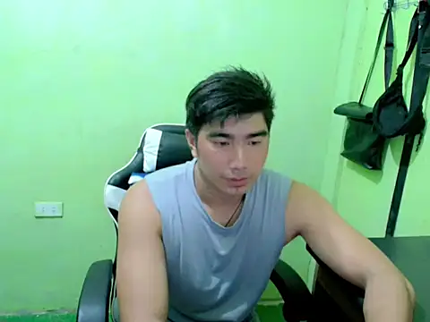Snapshot of Hunkfireman chatting on June 12, 2026, 12:42 am Hunkfireman online show from June 12, 2026, 12:42 am