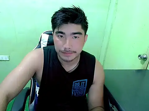 Snapshot of Hunkfireman chatting on July 18, 2026, 12:48 am Hunkfireman online show from July 18, 2026, 12:48 am