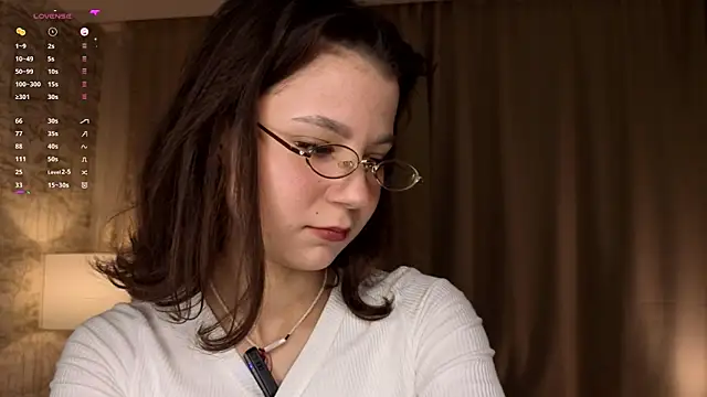 Snapshot of SheliaBinkley chatting on June 14, 2026, 6:43 pm SheliaBinkley online show from June 14, 2026, 6:43 pm