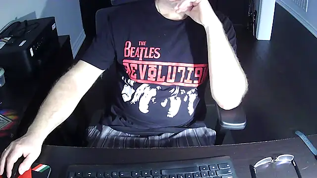 Shalun2000 online show from April 12, 2026, 1:05 pm