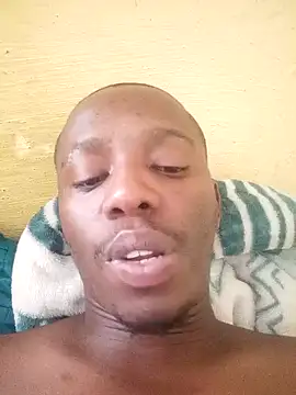 Snapshot of MaskedWithCum chatting on August 1, 2026, 12:48 pm MaskedWithCum online show from August 1, 2026, 12:48 pm