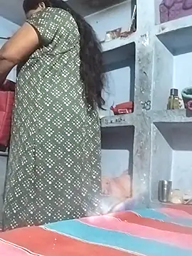 Snapshot of Desi_hot_bhabhi01 chatting on July 10, 2026, 4:28 am Desi hot bhabhi01 online show from July 10, 2026, 4:28 am