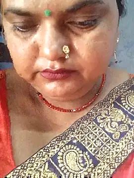 Snapshot of Desi_hot_bhabhi01 chatting on July 11, 2026, 8:39 am Desi hot bhabhi01 online show from July 11, 2026, 8:39 am