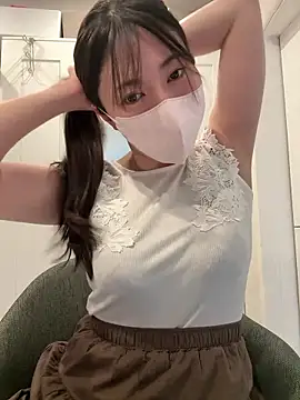 Snapshot of hiyori_hiyochan chatting on July 25, 2026, 6:44 am hiyori hiyochan online show from July 25, 2026, 6:44 am