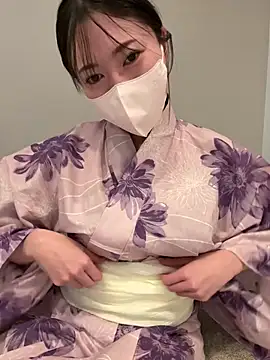 Snapshot of hiyori_hiyochan chatting on August 1, 2026, 6:34 am hiyori hiyochan online show from August 1, 2026, 6:34 am