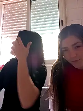 fogosabella225 online show from April 8, 2026, 9:20 am