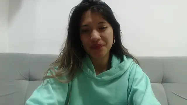 hannajonnes1 online show from April 10, 2026, 1:00 am