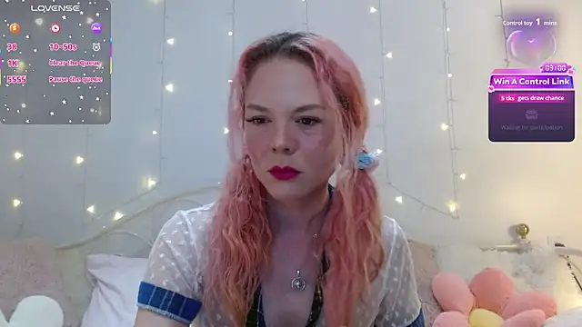 hexbunnie online show from April 5, 2026, 2:20 am