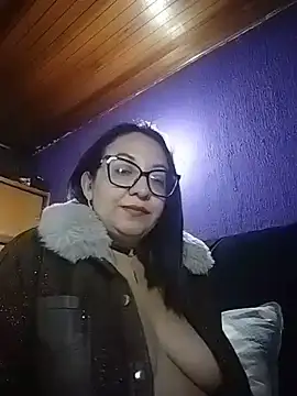 Snapshot of Samanta_dreak chatting on April 16, 2026, 2:23 am Samanta dreak online show from April 16, 2026, 2:23 am