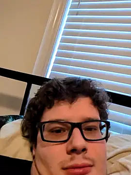 Johnnyboi online show from April 7, 2026, 1:33 pm