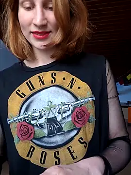 Julialexxxx online show from April 8, 2026, 10:04 am