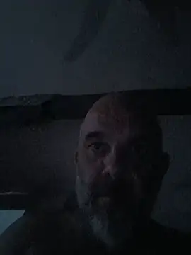 Snapshot of juanma33 chatting on July 21, 2026, 7:27 pm juanma33 online show from July 21, 2026, 7:27 pm