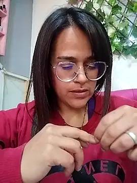 rochylinda online show from April 24, 2026, 5:15 pm