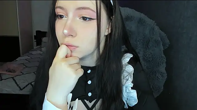 Snapshot of VulgarNekko chatting on June 27, 2026, 5:01 am VulgarNekko online show from June 27, 2026, 5:01 am