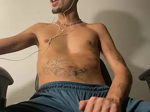 latindiablo666 online show from April 30, 2026, 12:39 am