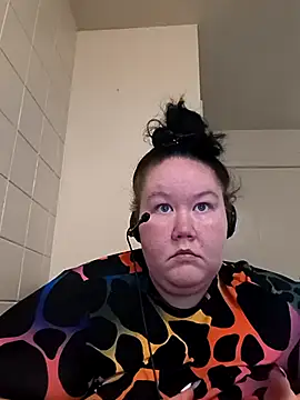 Snapshot of hisalphaqueen27 chatting on April 24, 2026, 12:57 am hisalphaqueen27 online show from April 24, 2026, 12:57 am