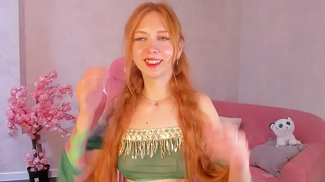 Snapshot of Sienna_Nyx chatting on July 16, 2026, 9:37 am Sienna Nyx online show from July 16, 2026, 9:37 am