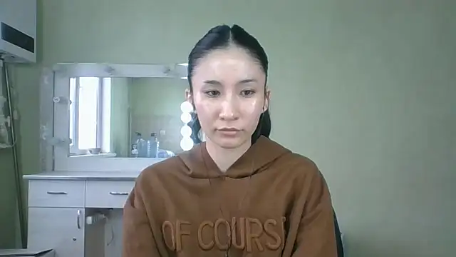 Snapshot of TorieFlakes chatting on April 15, 2026, 11:17 am TorieFlakes online show from April 15, 2026, 11:17 am