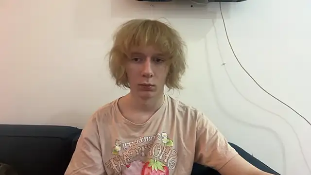 Snapshot of fawnsaint chatting on July 8, 2026, 8:24 pm fawnsaint online show from July 8, 2026, 8:24 pm