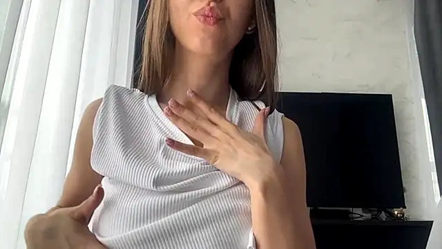 BrandyNorthcott online show from April 10, 2026, 3:34 am