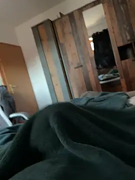 Snapshot of andre_dady chatting on April 8, 2026, 5:02 pm andre dady online show from April 8, 2026, 5:02 pm