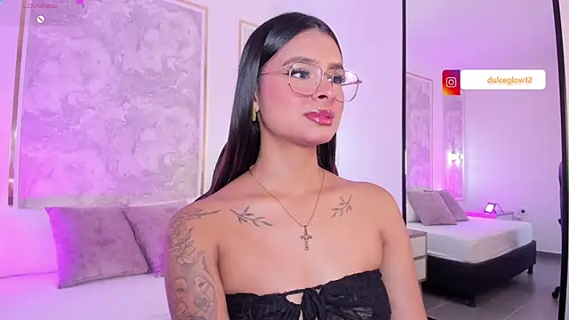 Snapshot of dulce_glow_ chatting on June 14, 2026, 1:13 pm dulce glow online show from June 14, 2026, 1:13 pm