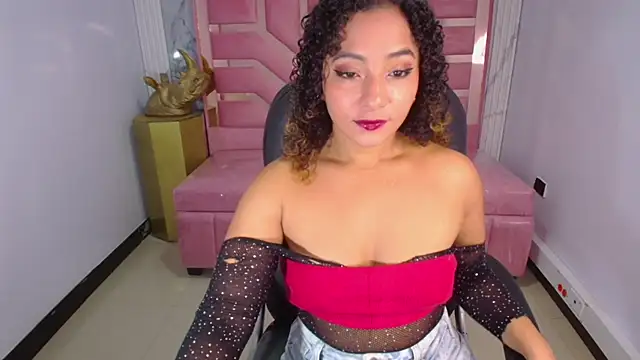 Snapshot of Brittany_ch chatting on April 13, 2026, 7:52 pm Brittany ch online show from April 13, 2026, 7:52 pm