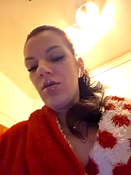 Snapshot of SweetMomy_ chatting on April 15, 2026, 2:51 am SweetMomy online show from April 15, 2026, 2:51 am