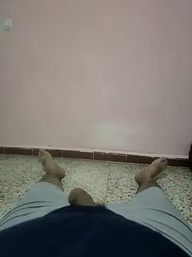 TrainedNickel4 online show from April 8, 2026, 11:05 pm