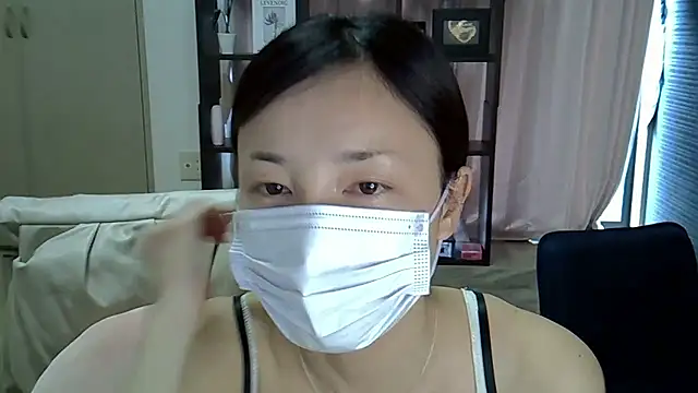 azusa0808 online show from April 20, 2026, 2:47 am