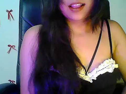 Snapshot of Saxy_Mony002 chatting on May 22, 2026, 5:07 pm Saxy Mony002 online show from May 22, 2026, 5:07 pm