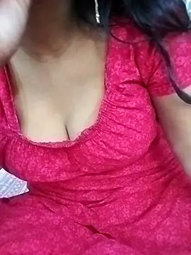 Snapshot of Lovely-baby2 chatting on April 14, 2026, 9:04 am Lovely-baby2 online show from April 14, 2026, 9:04 am