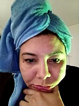 Lcamilagarcia online show from May 1, 2026, 4:44 pm