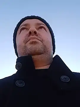 Snapshot of Luceriusbigass chatting on December 19, 2024, 11:18 am Luceriusbigass online show from December 19, 2024, 11:18 am