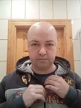 Snapshot of Luceriusbigass chatting on January 21, 2025, 5:27 am Luceriusbigass online show from January 21, 2025, 5:27 am