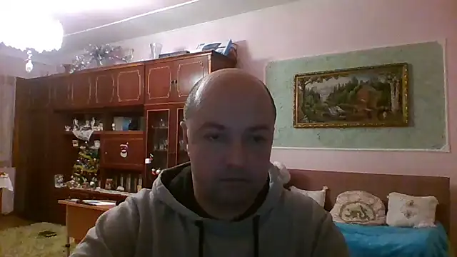 Snapshot of Luceriusbigass chatting on February 9, 2025, 4:50 pm Luceriusbigass online show from February 9, 2025, 4:50 pm