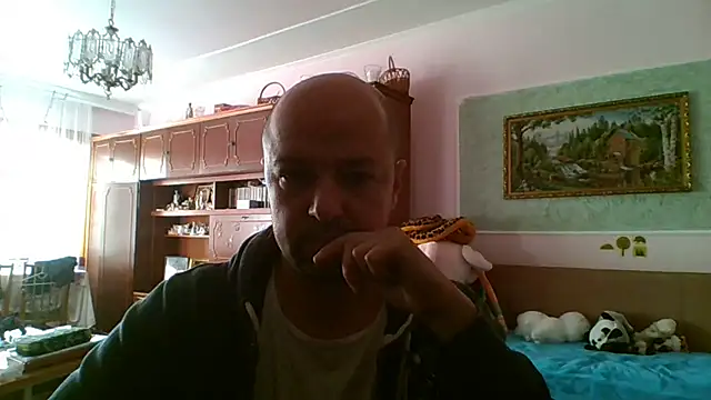 Snapshot of Luceriusbigass chatting on September 27, 2025, 2:55 pm Luceriusbigass online show from September 27, 2025, 2:55 pm