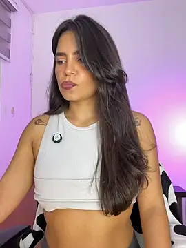 holaRosa online show from July 17, 2026, 10:58 pm