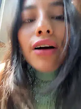 Snapshot of VioletRousee chatting on June 16, 2026, 4:09 pm VioletRousee online show from June 16, 2026, 4:09 pm