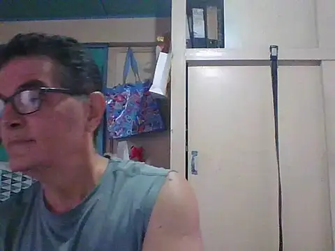 Snapshot of scotty-friends chatting on May 26, 2026, 3:08 pm scotty-friends online show from May 26, 2026, 3:08 pm