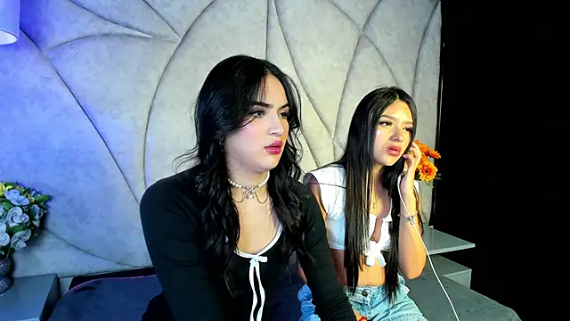 Snapshot of Kimora_Blaze chatting on April 14, 2026, 9:21 pm Kimora Blaze online show from April 14, 2026, 9:21 pm