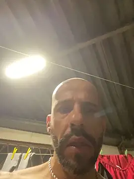 WaltinhoOliveira online show from April 8, 2026, 4:56 am