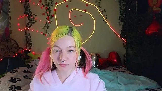 Sansarella online show from February 12, 2026, 5:30 pm