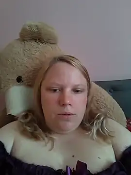 wildaurax online show from May 27, 2026, 6:54 am