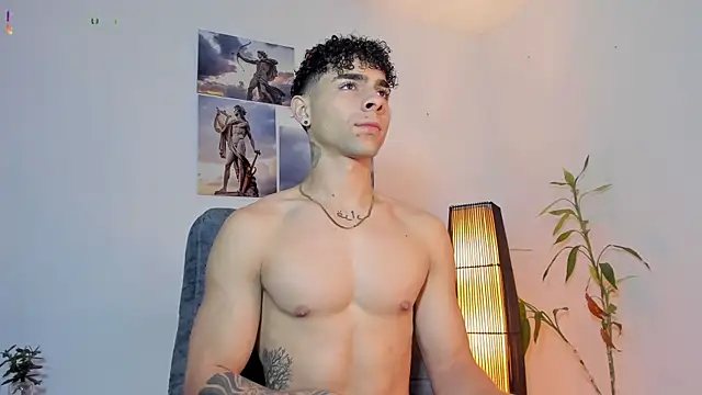 Snapshot of Alex_zt7 chatting on May 18, 2026, 7:20 pm Alex zt7 online show from May 18, 2026, 7:20 pm