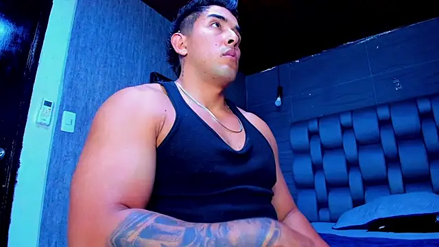 alangreek1 online show from April 13, 2026, 11:32 pm